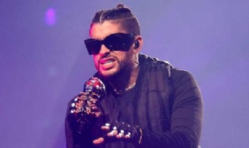 Bad Bunny tuvo que poner sus redes sociales en privado