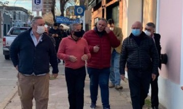 Jesús Cariglino visitó comerciantes de Luján junto a Joaquín de la Torre y Marcelo Musso