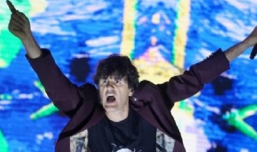 Los Piojos sorprendieron a todos con un show en un bar de Rosario: las imágenes