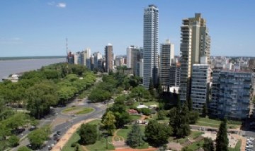 Vivir en Rosario cuesta casi 2,5 millones de pesos y ningún sueldo alcanza