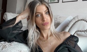 Cande Ruggeri compartió sensuales fotos luciendo su pancita de embarazada