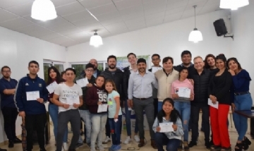 Cientos de jóvenes se capacitaron en introducción al trabajo