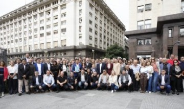 La Federación Argentina de Municipios dijo que el Gobierno recaudó 3,5 billones en combustibles y no los usó