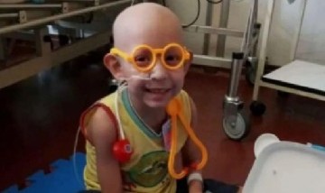 Santi Maratea se unió a la campaña solidaria para Kevin, el pequeño que padece de leucemia linfoblástica