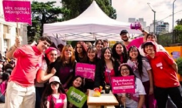 Más de 1.500 estudiantes secundarios recorren la UNLP antes de elegir una carrera