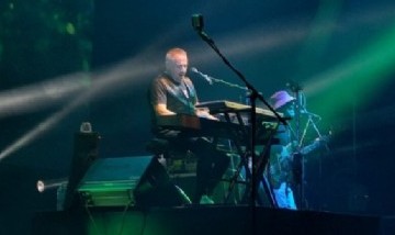 Con shows de Alejandro Lerner y Turf, el Estadio del Partido de la Costa volvió a brillar