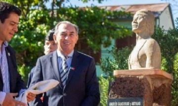 Posadas: el intendente encabezó el homenaje al Comandante General Andrés Guacurarí Artigas