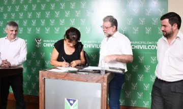Chivilcoy: 34 vecinos firmaron su escritura a través de la Ley N° 24.374