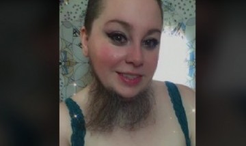 Una joven desafió a los trolls que le aconsejaron que debería afeitarse y se dejó la barba