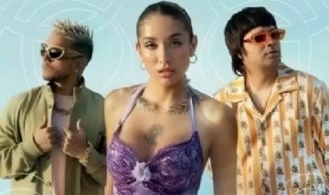 María Becerra lanzó el tema "Piscina" junto a dos consagrados artistas: mirá la producción