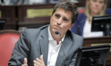 Juan Pablo Allan impulsa un portal libertario en La Plata en plena interna con Juanes Osaba