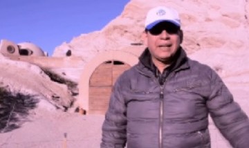 ¿Ingenioso o bizzarro? El desopilante spot de campaña de un candidato a diputado nacional