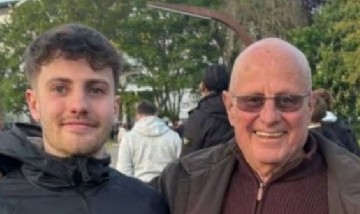 Ahorró durante cinco años para comprar una casa y eligió gastar 10.000 libras en viajar al Mundial con su abuelo