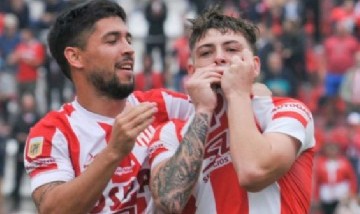 Mirá cómo recibieron en la escuela a Dómina, delantero de Unión que marcó su primer gol