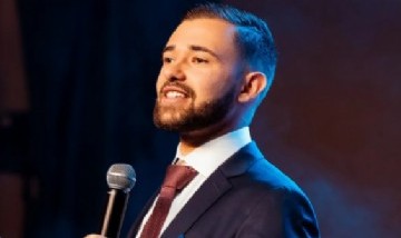 Influencer libertario criticado por ir al súper: "Me estás matando"