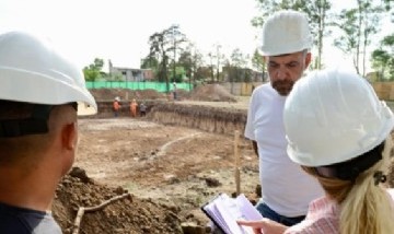 Comenzó la construcción del Natatorio Municipal en Esteban Echeverría
