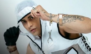 Lollapalooza: Callejero Fino tuvo un gran gesto con un pequeño seguidor que estaba entre el público