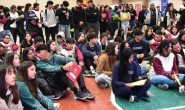 Viedma reunirá a más de 16 instituciones para orientar a estudiantes sobre carreras, oficios y trabajo