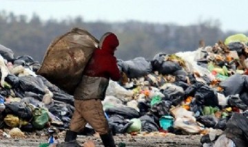 La pobreza subió al 32,3 por ciento y cortó más de un año de caída en la Argentina