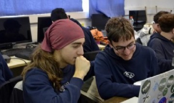 Un estudiante de Bariloche quedó entre 15 finalistas de un desafío aeroespacial y sueña con llegar a la NASA