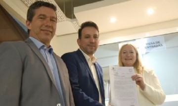 Mendoza impulsa multas de hasta 2 millones de pesos a familias de niños que cometan bullying escolar