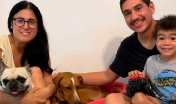 Le hicieron un curriculum a Sebastián para buscar un hogar y encontró una familia