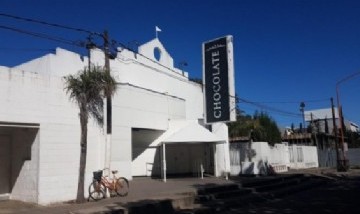 Bahía Blanca: un adolescente apuñaló a otro en la matiné de un boliche