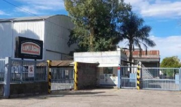 Lumilagro celebró su reconversión tras dejar sin trabajo a empleados y tuvo que borrar todo por el repudio