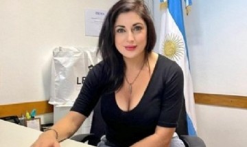 Juliana Santillán volvió a quedar en ridículo en redes al confundir Navidad con Pascuas