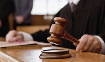 Condenaron a dos hombres por extorsionar y filtrar fotos íntimas de una ex diputada nacional