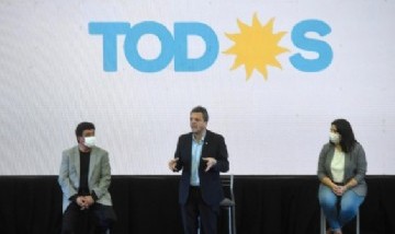 Massa a empresarios: "Nosotros elegimos el camino del trabajo y la producción para el crecimiento del país"