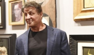 Sylvester Stallone rebaja el precio de su mansión de verano para venderla en plena crisis
