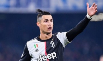 Cristiano Ronaldo estrenó estilo vikingo en su vuelta a los entrenamientos