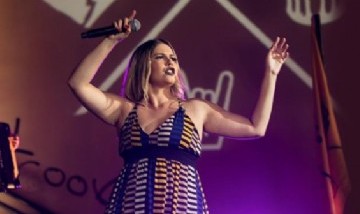 Conmoción en Brasil por la muerte de la cantante Marília Mendonça en un accidente aéreo