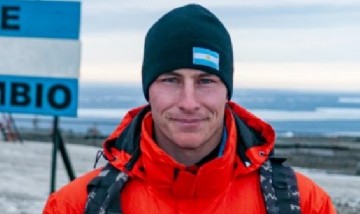 Otro militante libertario y panelista del "Gordo Dan" desembarca en el Estado con un cargo en Defensa