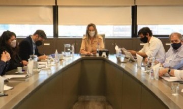 Bianco y Galmarini avanzaron en la definición de obras para la provisión de agua potable y cloacas en barrios de la provincia