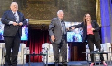 Diputados reconoció a Héctor Recalde con la mención de honor "Juan Bautista Alberdi"