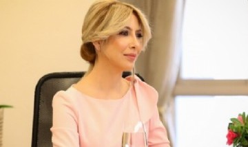 ¿Cómo fue look de Fabiola Yáñez en el homenaje por el Día Internacional de la Mujer? Mirá las fotos