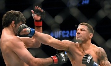Las peleas de UFC regresan en medio de la pandemia