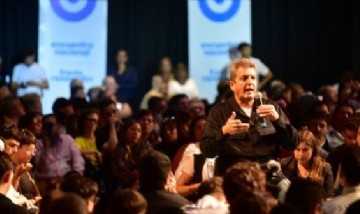 Sergio Massa: "Hay que construir una alternativa que ponga límites a este gobierno"