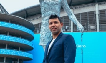 Impresionante: Se descubrió la estatua del Kun Agüero en Manchester City