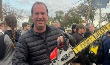 La libertad no avanza: un candidato de Milei denunció a una joven que dirige un merendero por un meme