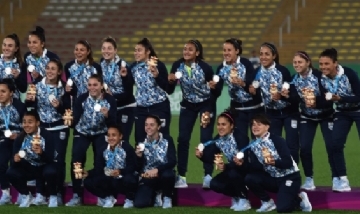 Medalla de plata para la selección femenina de fútbol