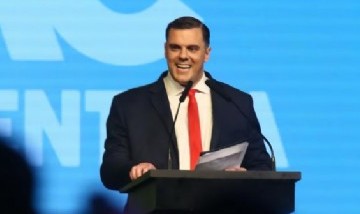 Denuncian penalmente al Gordo Dan y a influencers libertarios por incitación violenta contra el Congreso