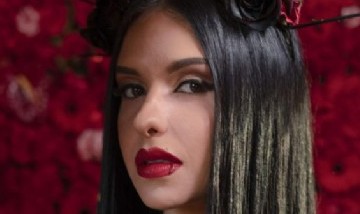 A ritmo de música popular KOFFY presenta "VÍSTETE DE LUTO"