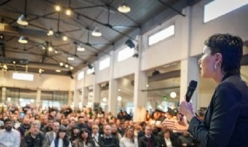 Mayra Mendoza y Ceci Soler reunieron a más de 200 referentes en Quilmes por el Día de la Industria