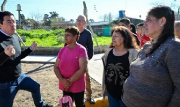Malvinas Argentinas inauguró nuevas cuadras pavimentadas en Villa de Mayo y Grand Bourg