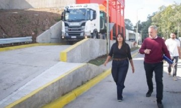 Eva Mieri presentó una tolva en el Eco Parque Quilmes que eleva la capacidad a 600 toneladas diarias
