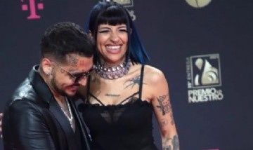 Aseguran que Cazzu está embarazada y espera su primer hijo junto al cantante Christian Nodal
