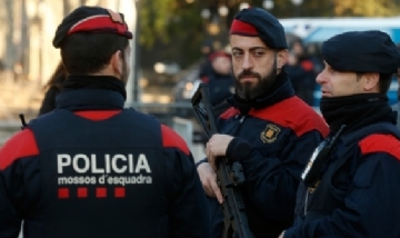 Detienen a un argentino que dejó morir a su pareja mientras la grababa